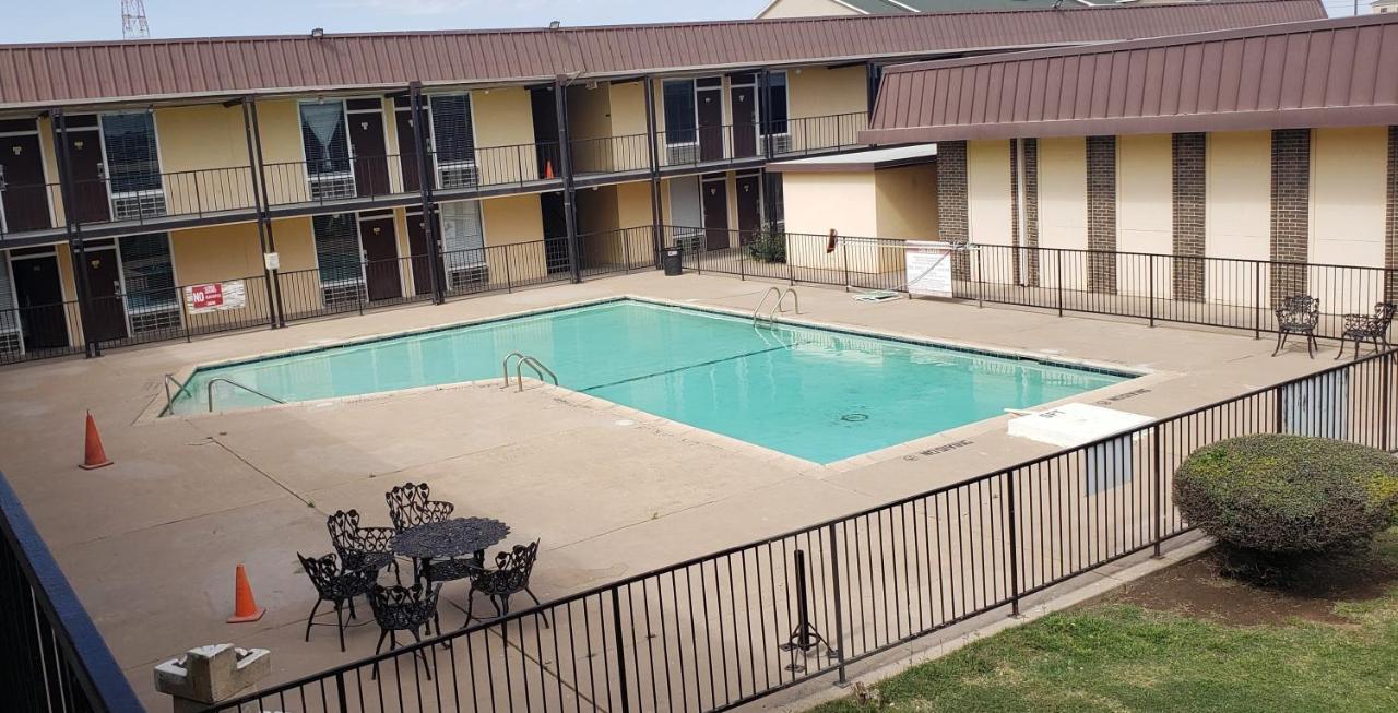 West Texas Inn & Suites Midland Bagian luar foto
