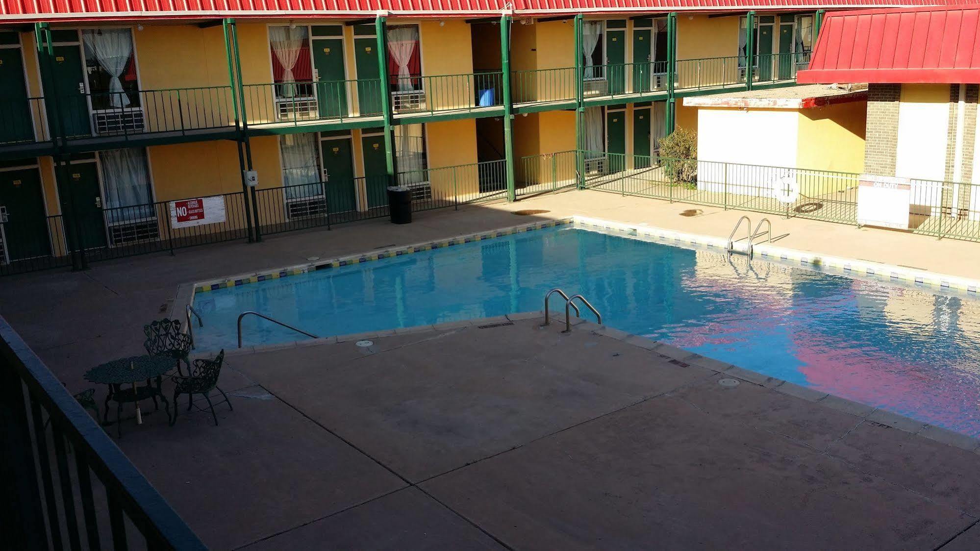 West Texas Inn & Suites Midland Bagian luar foto